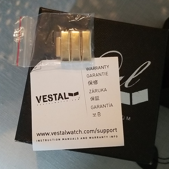 Vestal Surveyor Chronograph Quartz Unisex Golden Wrist Watch Japan Mvmt - Picture 15 of 16